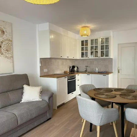 Apartmento Sara Апартаменти Адехе